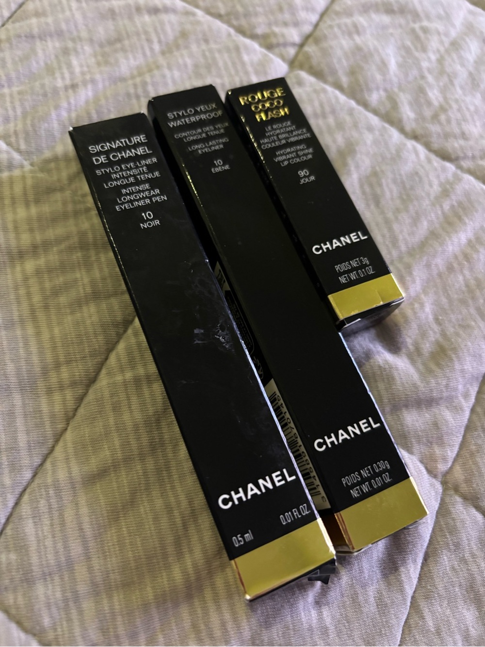 CHANEL Black & Gold Lip and Eye bundle - Picture 3 of 3
